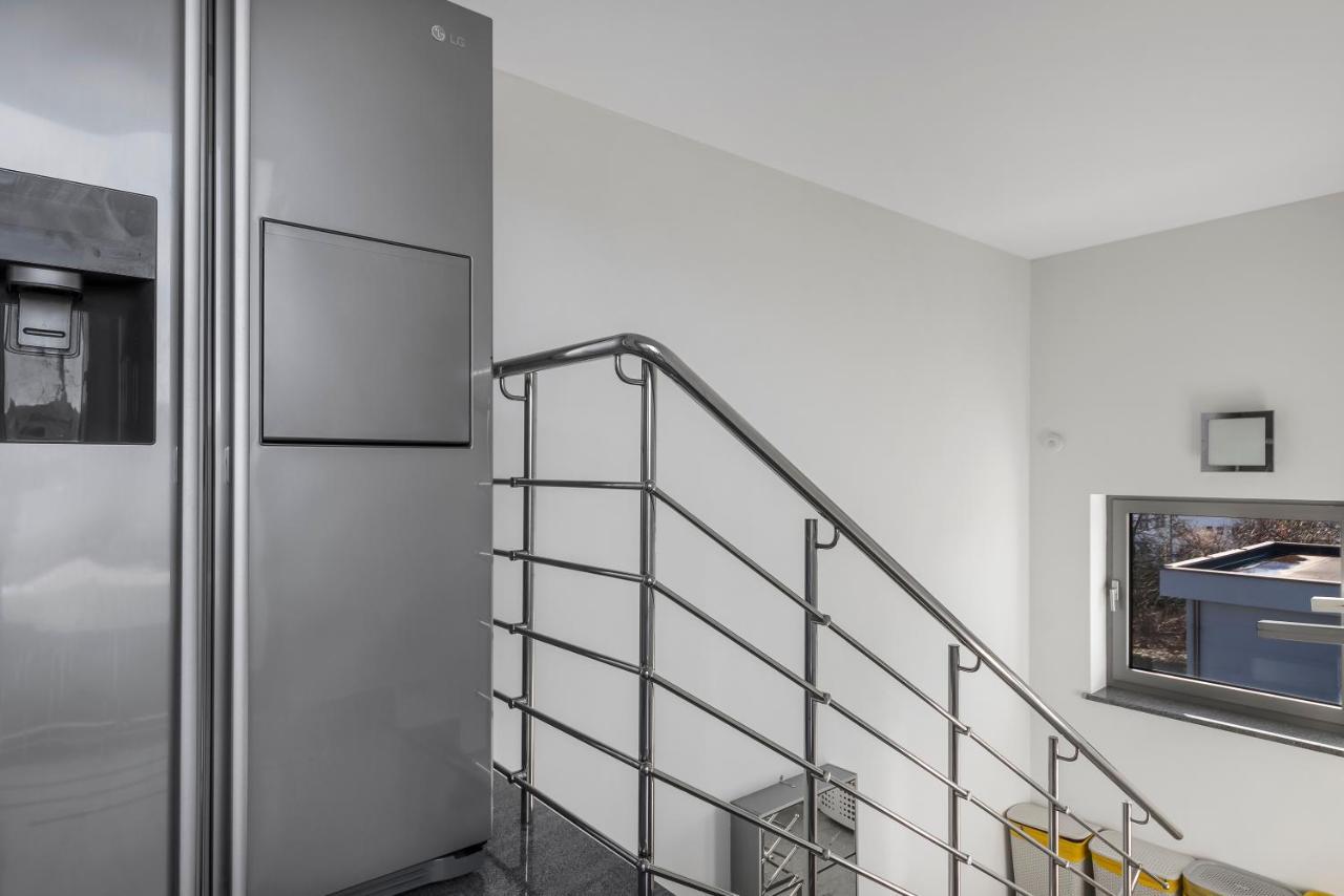 Contemporary Apartment With Rooftop Terrace In Марібор Екстер'єр фото